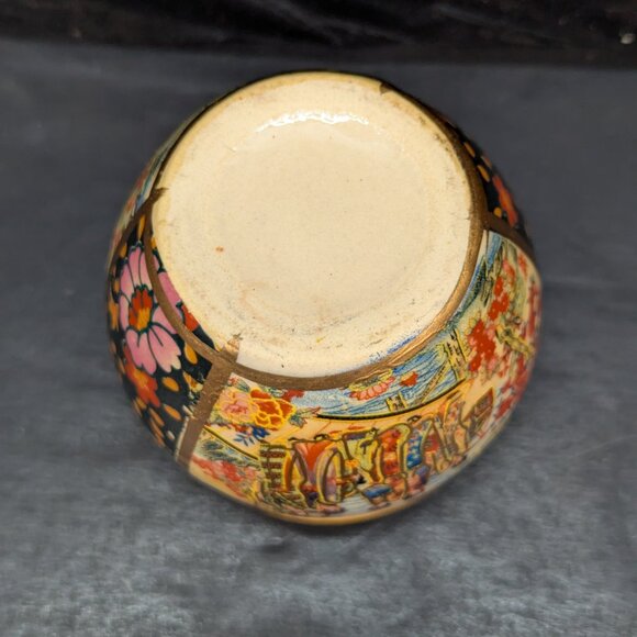 Chinese Satsuma Style Hand Painted Porcelain Pot Vase Planter 2 3/4 Inch - Picture 6 of 7